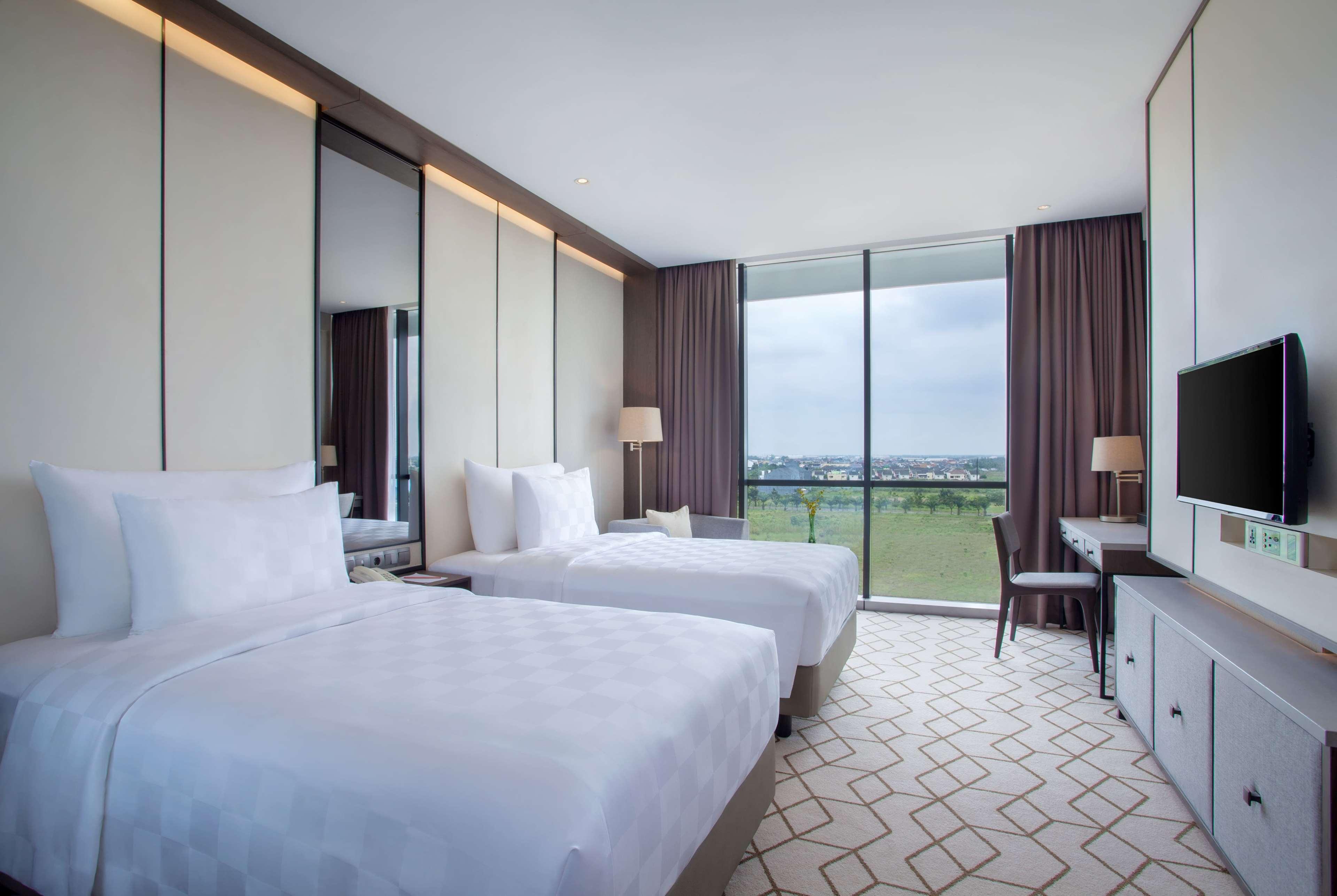 Wyndham Opi Hotel